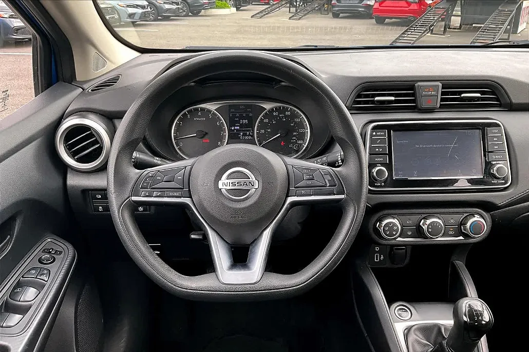 2020 Nissan Versa S image 4