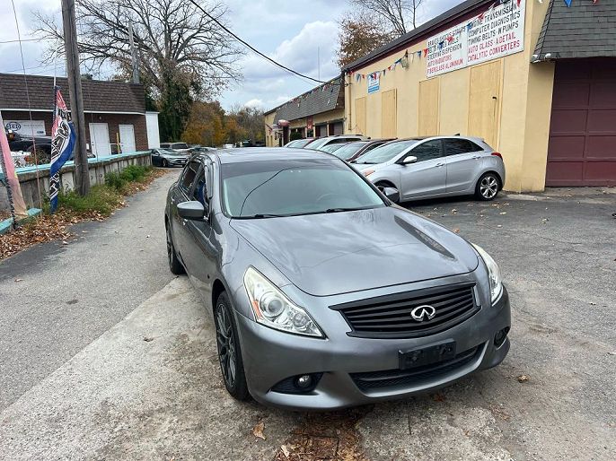 2015 Infiniti Q40