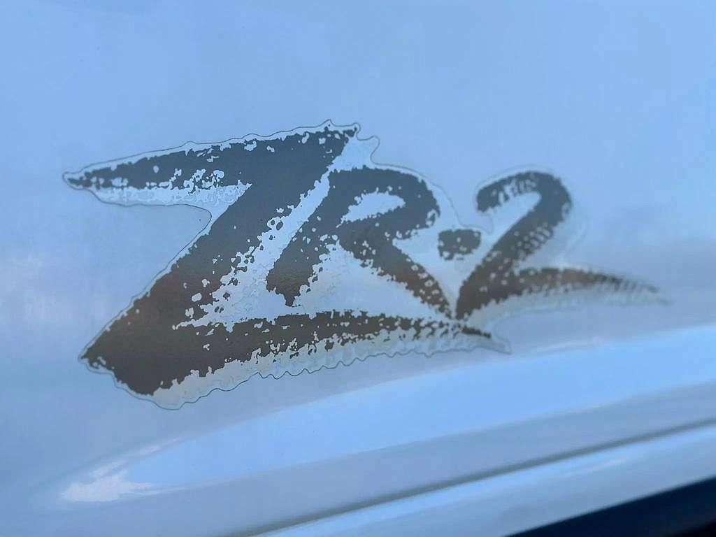2002 Chevrolet Tracker ZR2 image 35
