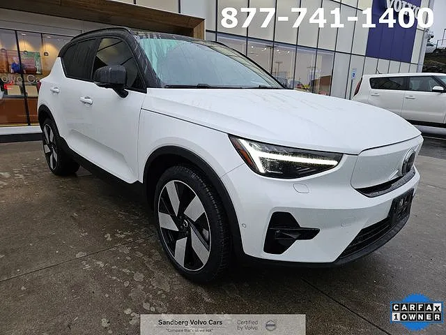 2023 Volvo XC40