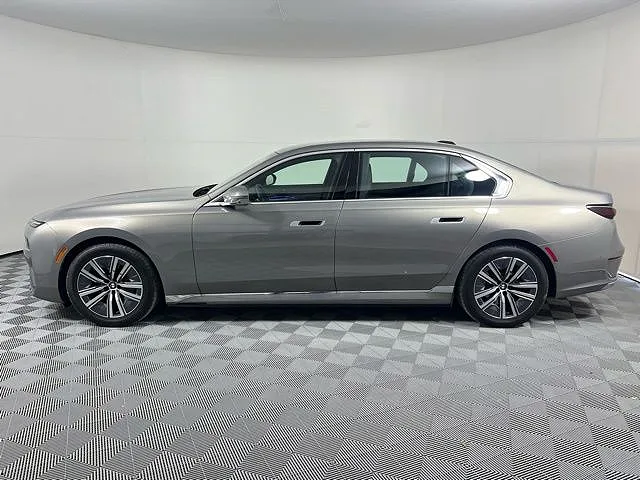 2024 BMW i7