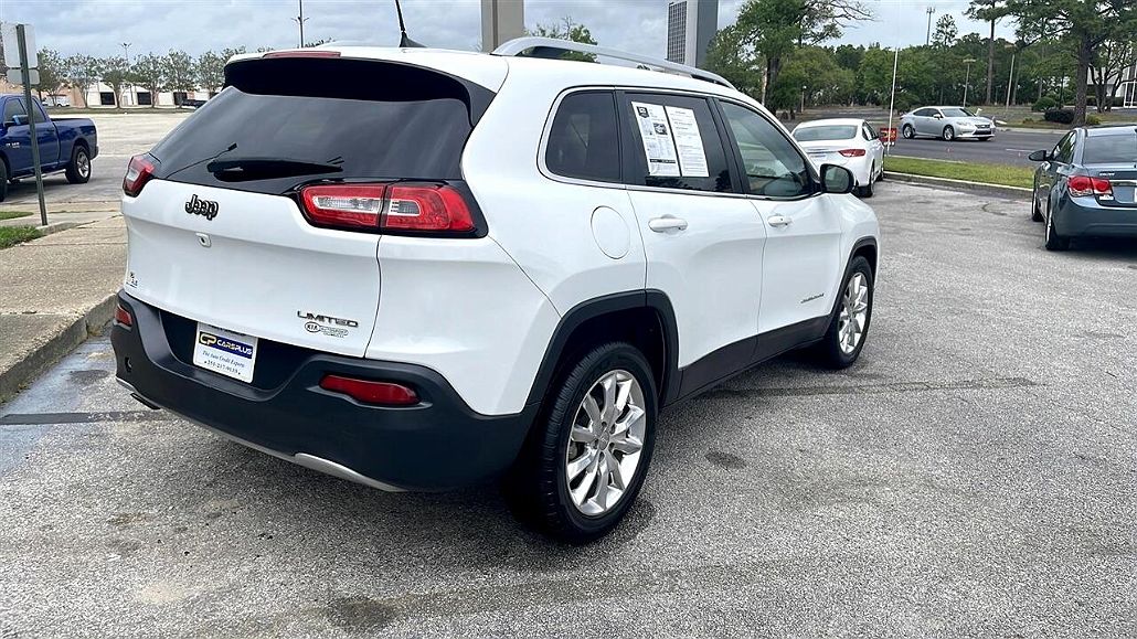 2017 Jeep Cherokee Limited Edition image 4