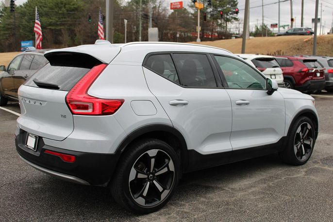 2020 Volvo XC40