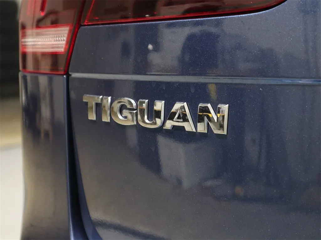 2020 Volkswagen Tiguan S image 3