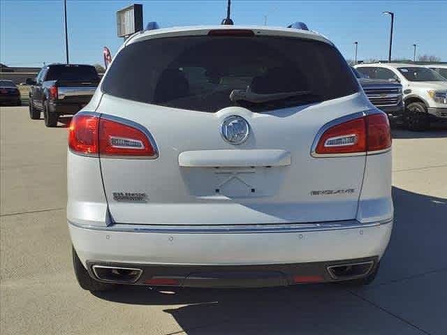 2017 Buick Enclave Leather Group image 3