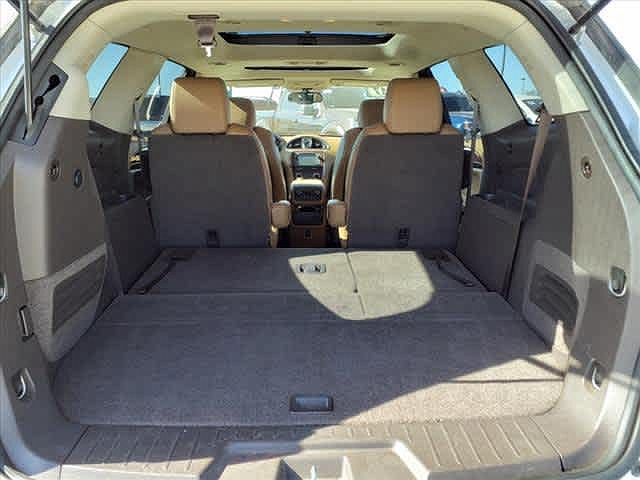 2017 Buick Enclave Leather Group image 4