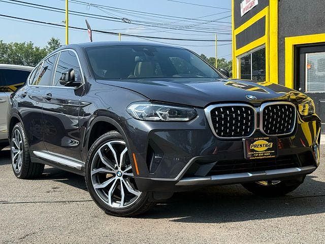 2022 BMW X4