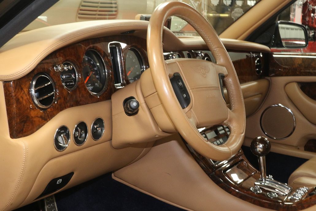 2004 Bentley Arnage T image 1