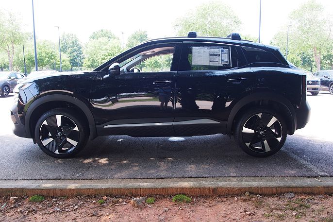 2025 Nissan Kicks