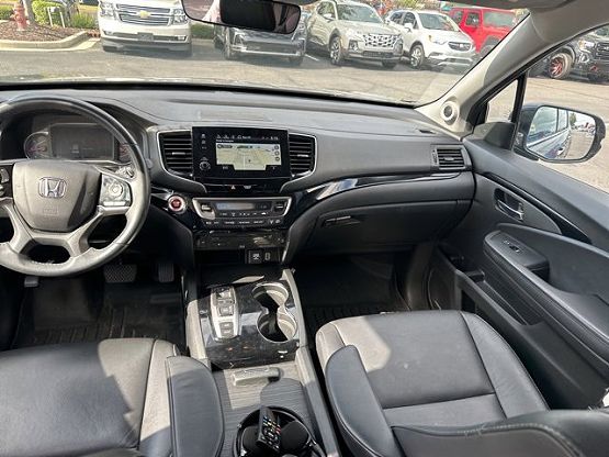 2022 Honda Pilot Touring photo 10