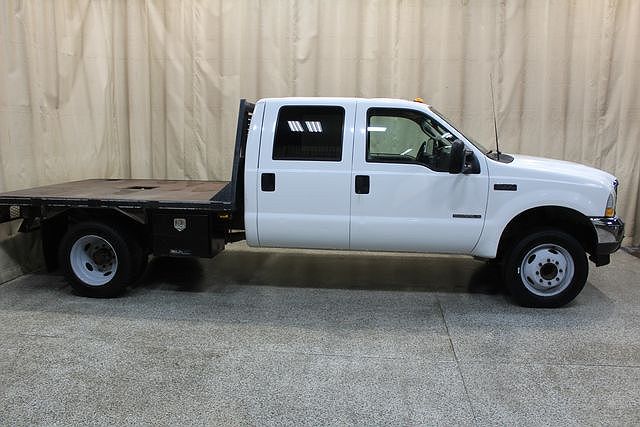2003 Ford F-550 null image 2