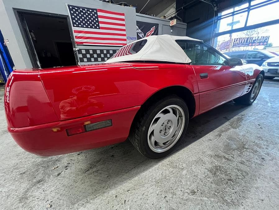 1991 Chevrolet Corvette null image 3