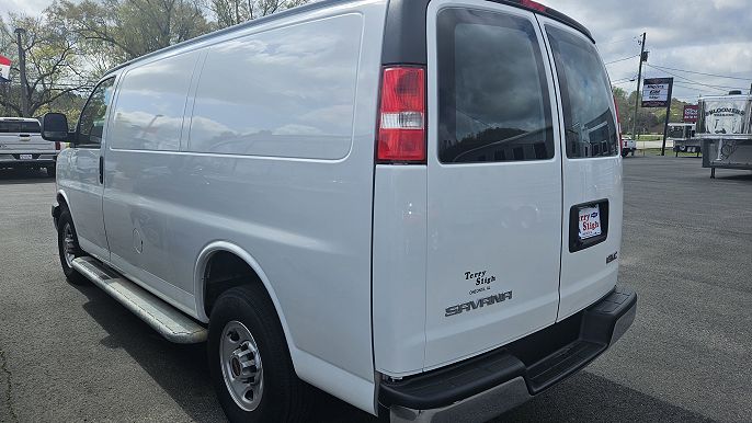 2023 GMC Savana