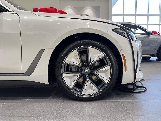 2025 BMW i4