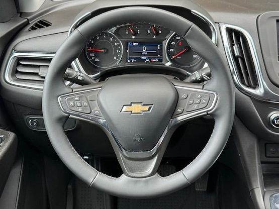2024 Chevrolet Equinox LT photo 10