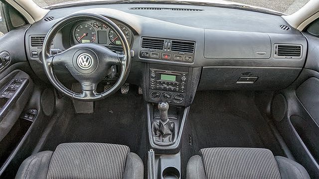 2003 Volkswagen Jetta Wolfsburg Edition image 36