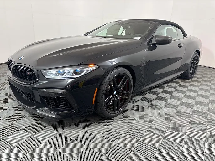 2025 BMW M8