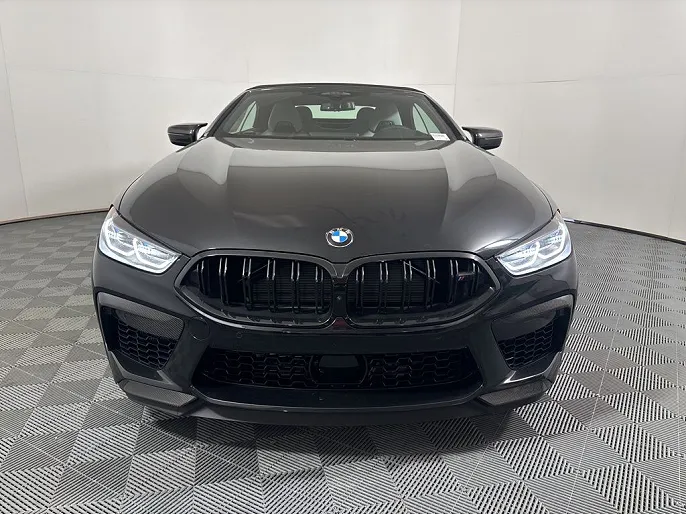 2025 BMW M8