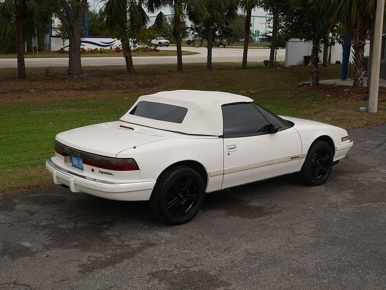 1990 Buick Reatta