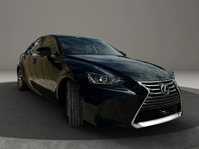 2019 Lexus IS