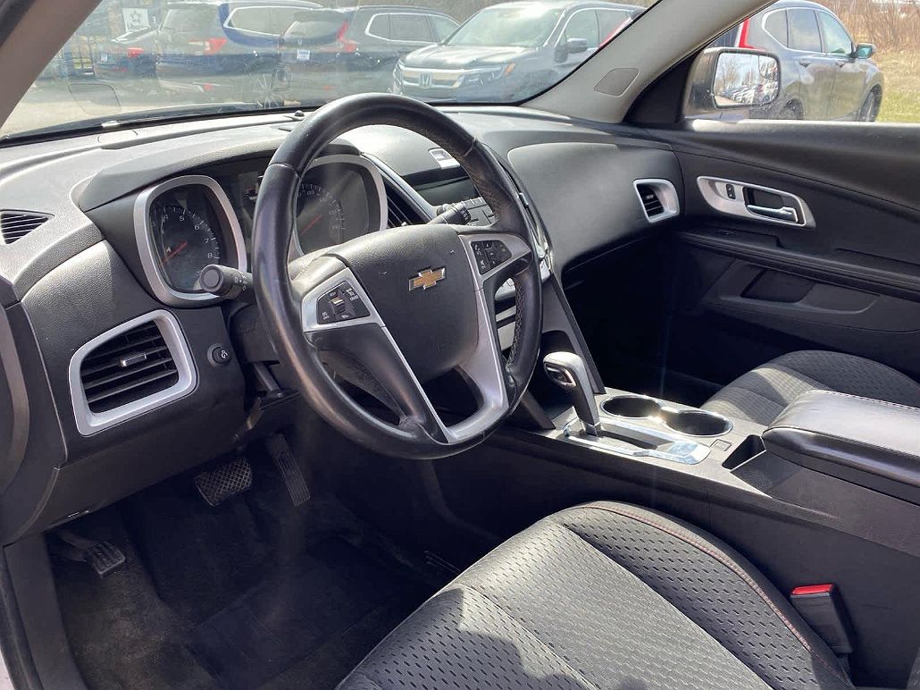 2012 Chevrolet Equinox LS image 5