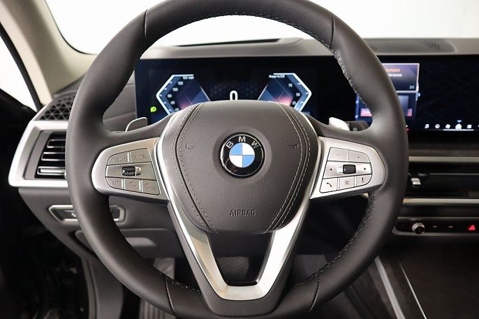 2025 BMW X7
