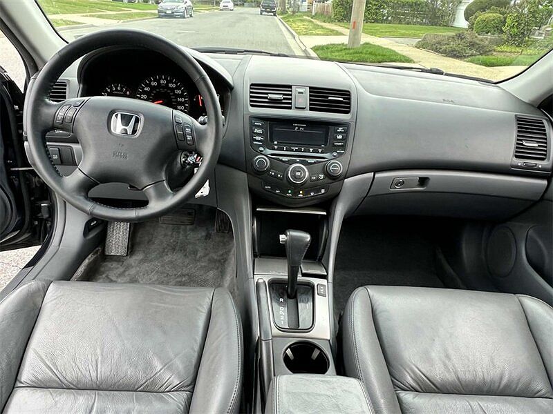 2005 Honda Accord EX image 55