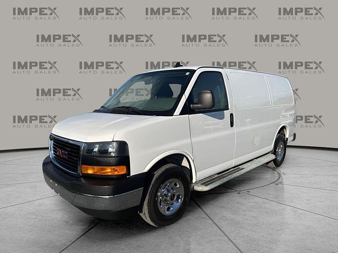 2023 GMC Savana