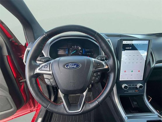 2022 Ford Edge ST photo 11