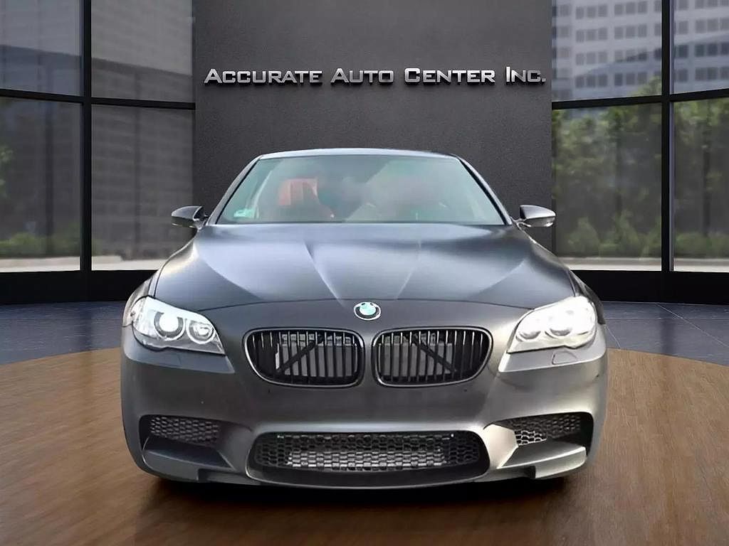 2013 BMW M5 null image 1