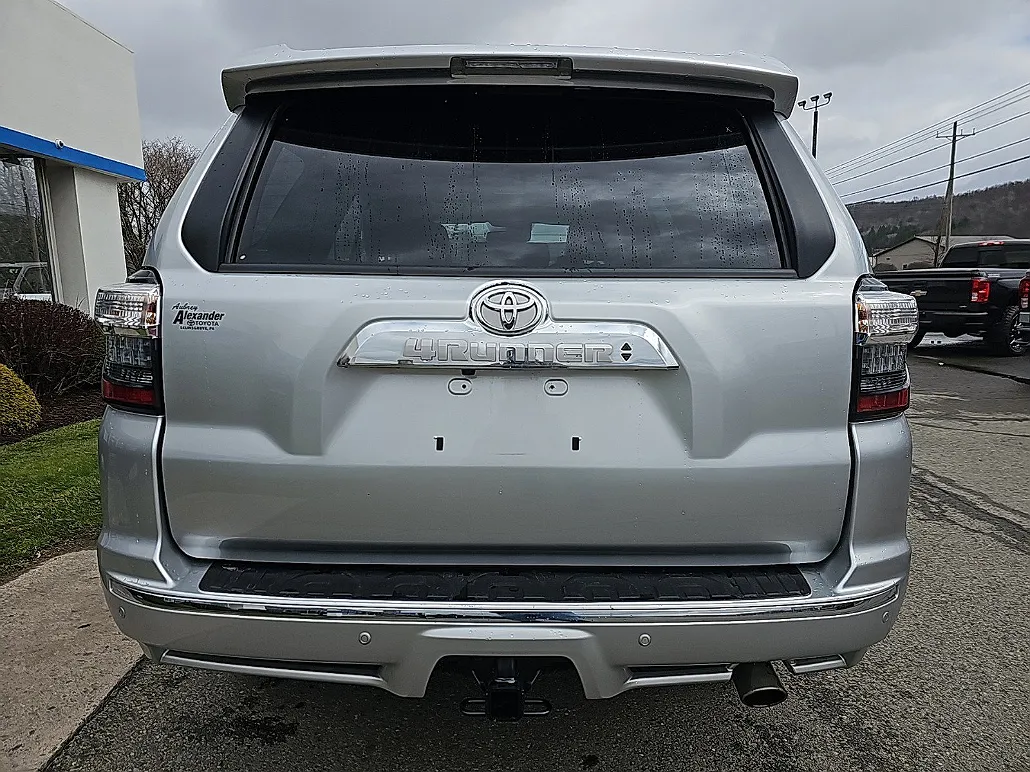 2023 Toyota 4Runner Limited Edition image 3
