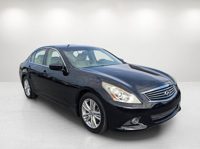 2011 Infiniti G37