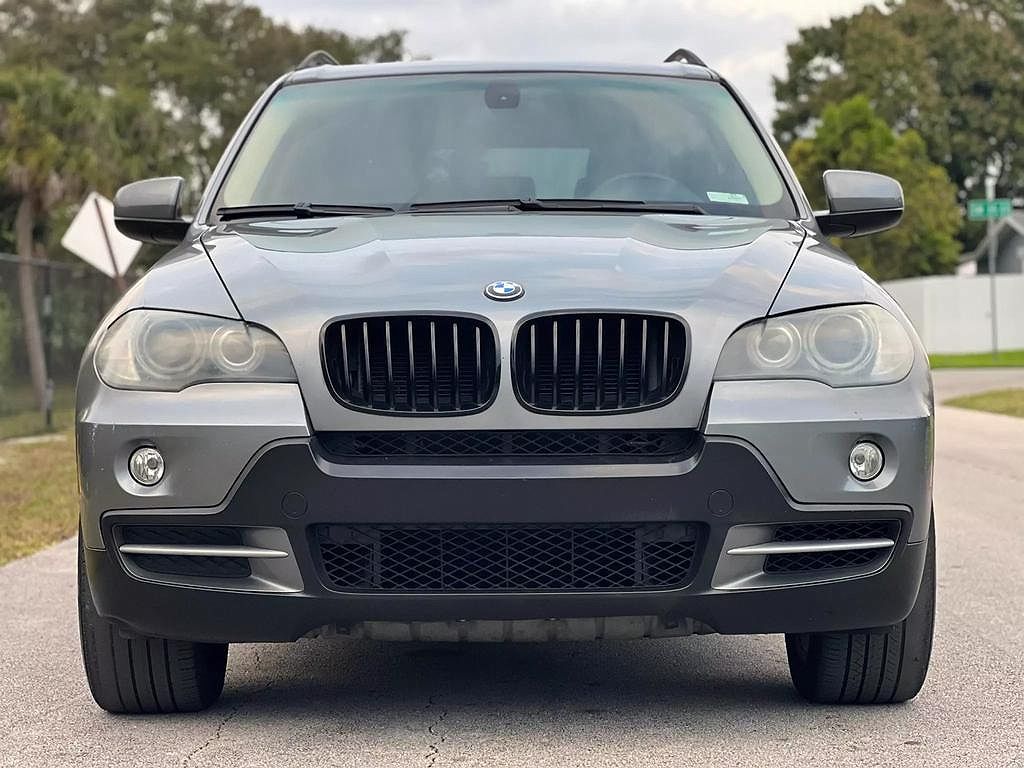 2007 BMW X5 4.8i image 1