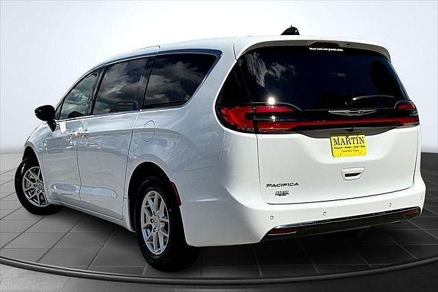 2026 Chrysler Pacifica