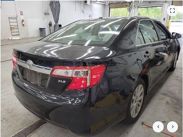2012 Toyota Camry XLE image 2