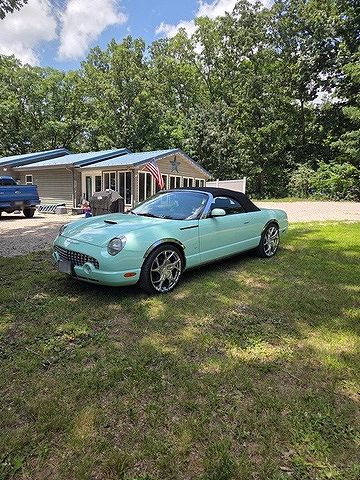 2004 Ford Thunderbird