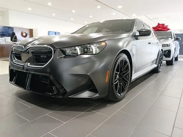 2025 BMW M5