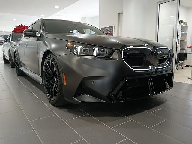 2025 BMW M5
