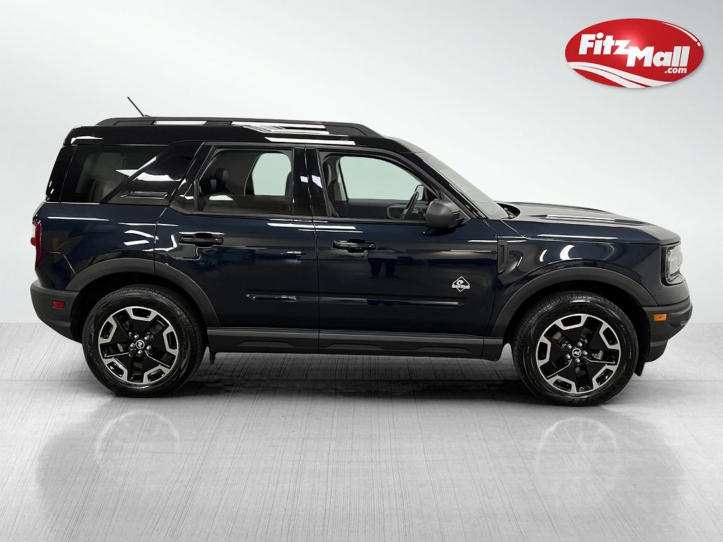 2021 Ford Bronco Sport Outer Banks image 4
