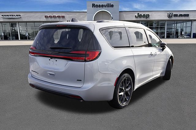 2026 Chrysler Pacifica