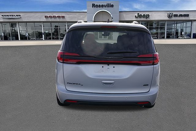 2026 Chrysler Pacifica