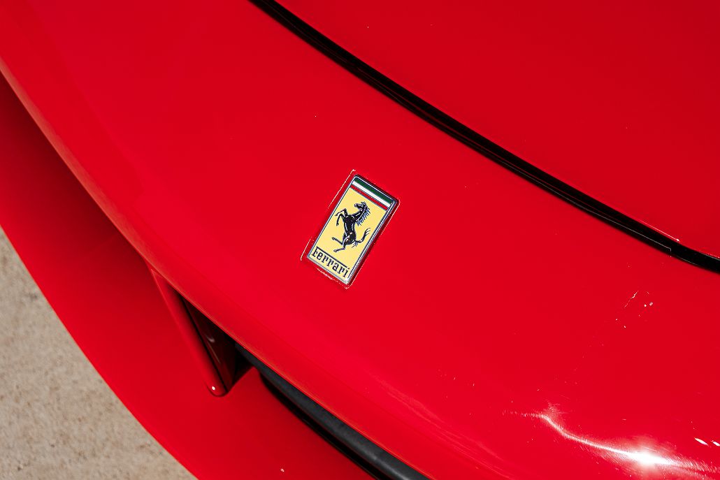 2016 Ferrari 488 GTB image 3