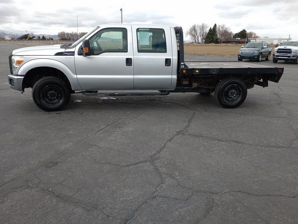 2011 Ford F-250 XL image 3