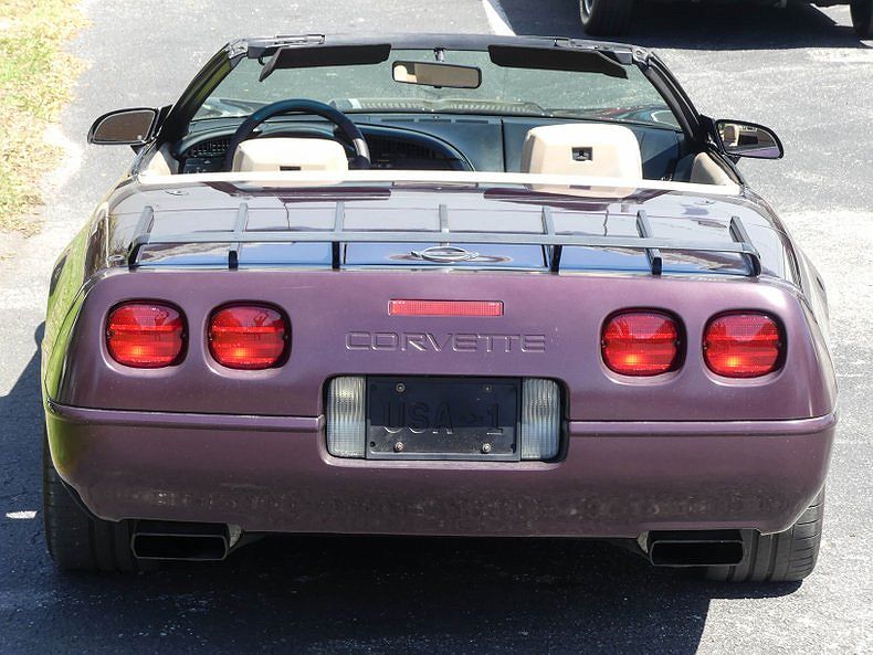 1992 Chevrolet Corvette null image 32