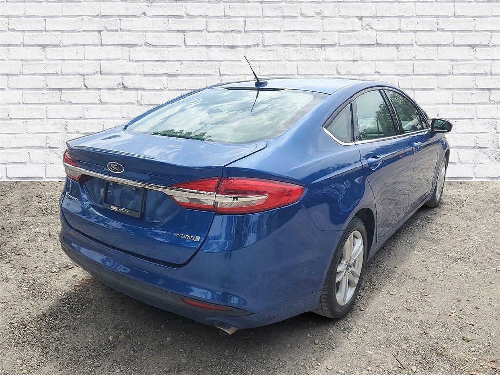2018 Ford Fusion S image 1