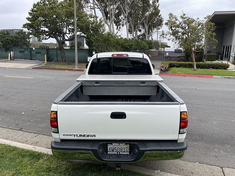 2002 Toyota Tundra SR5 image 4