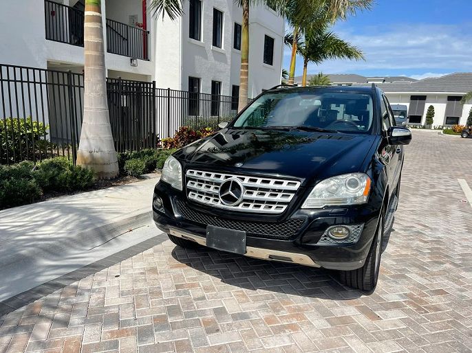 2010 Mercedes-Benz M-Class