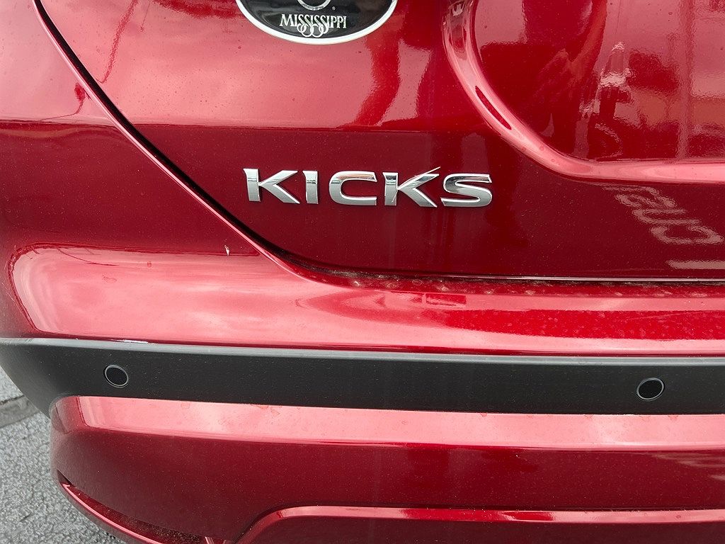 2024 Nissan Kicks SV image 5