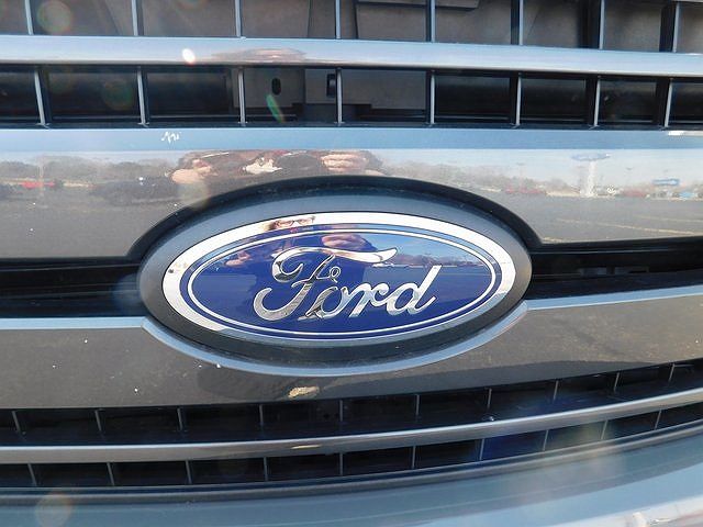 2020 Ford F-150 XLT image 2