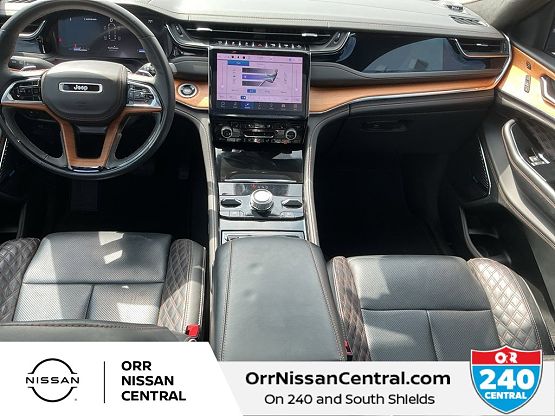 2023 Jeep Grand Cherokee L Summit Reserve photo 10